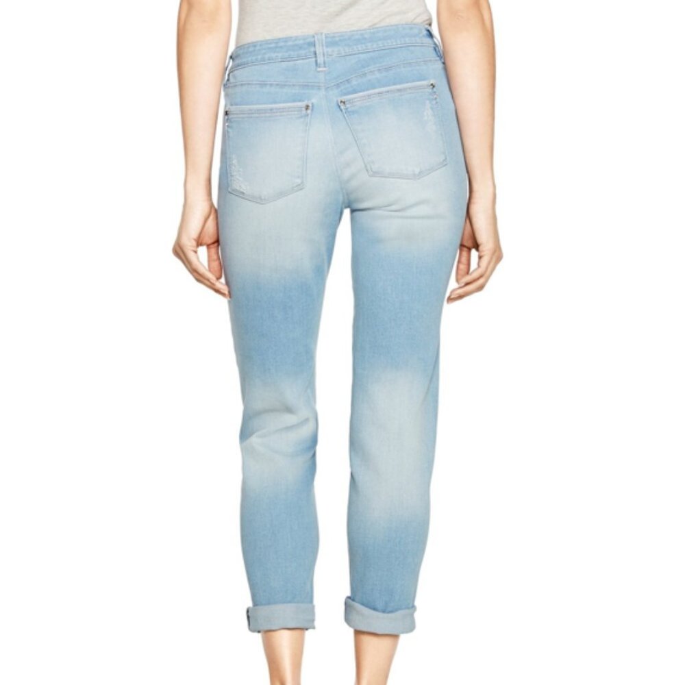 White House Black Market WHBM Distressed Girlfriend Light Wash Jeans Size 0 VGC